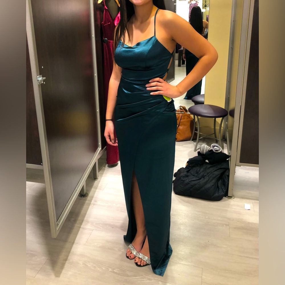 Windsor prom style teal floor length dress, NEVER WORN